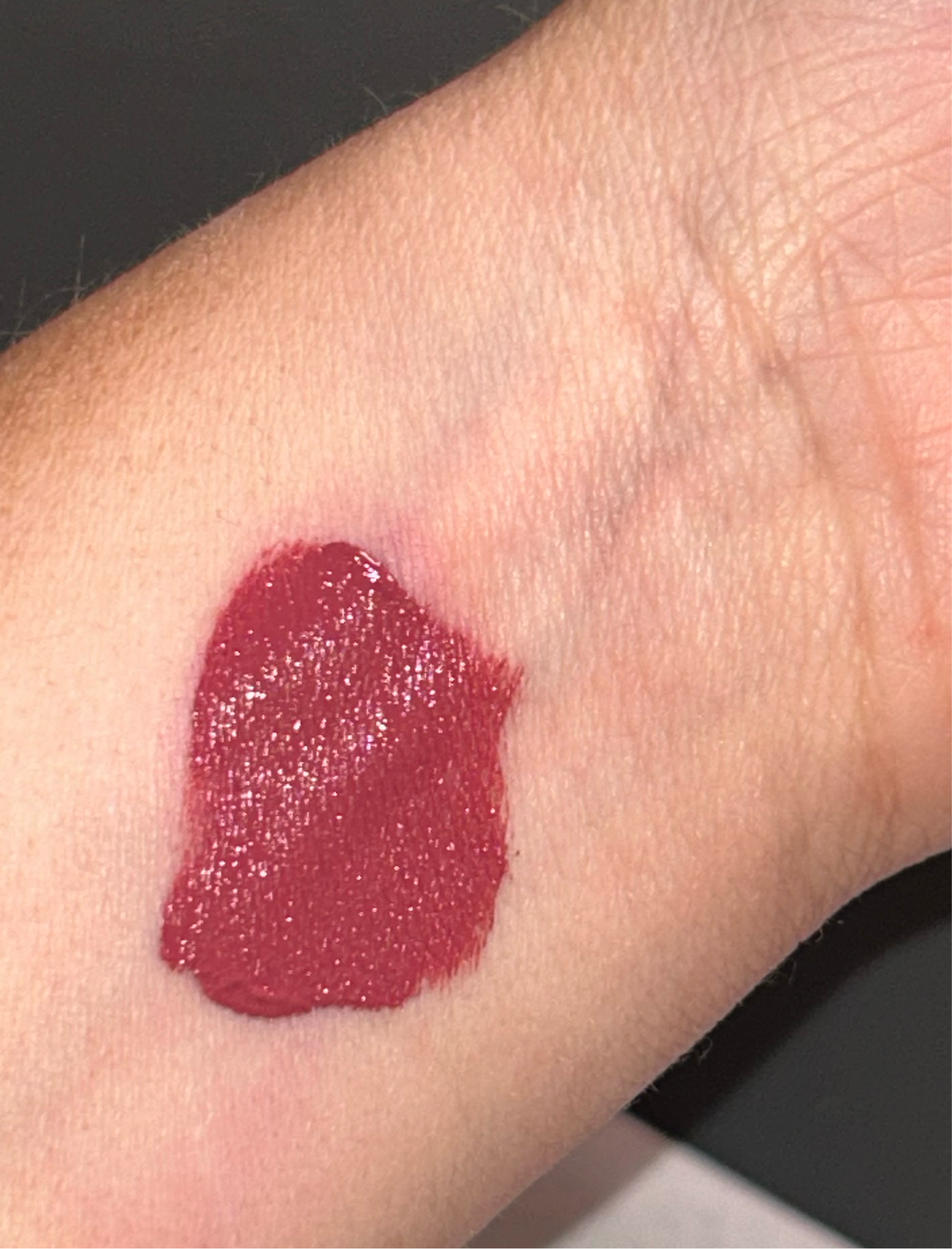 Longwear matte liquid lipstick in the shade Love (56)